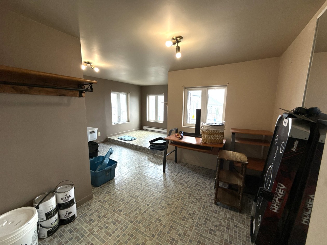 Chambre à coucher — 962 - 962B Rue Principale, Petite-Rivière-Saint-François