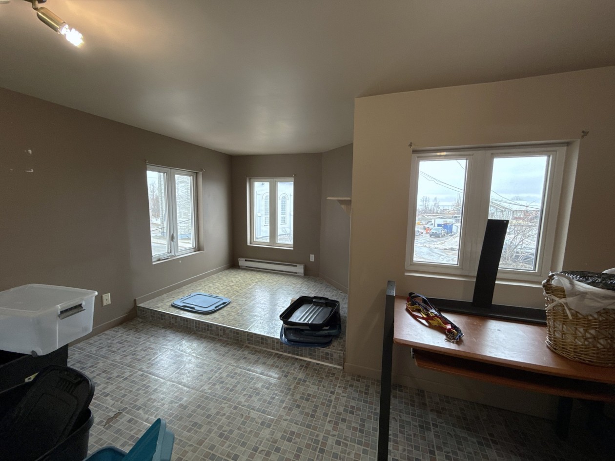 Chambre à coucher — 962 - 962B Rue Principale, Petite-Rivière-Saint-François