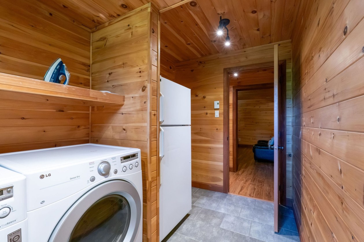Salle de lavage — 41 Ch. du Hameau, Petite-Rivière-Saint-François