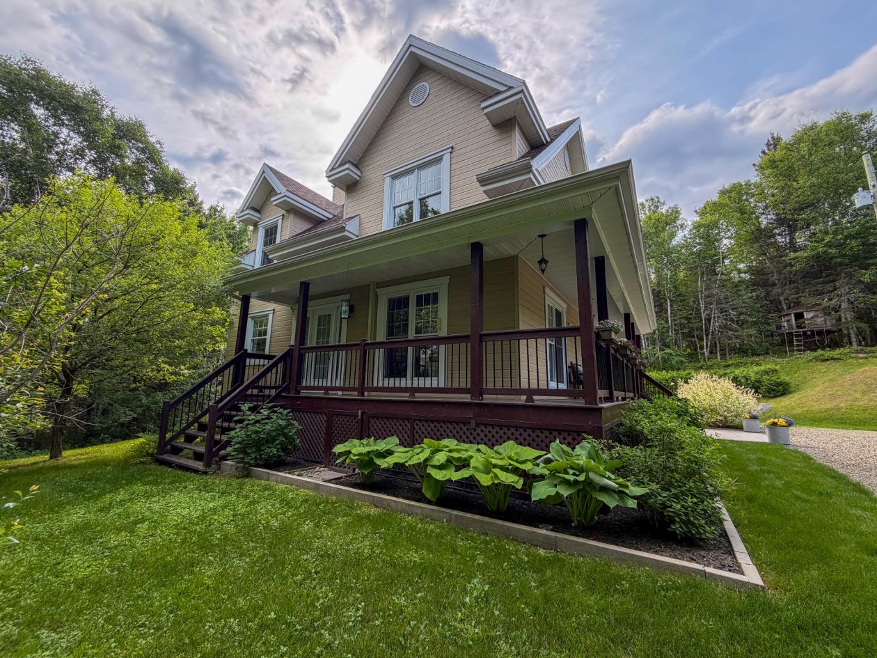Façade — 6 Rg du Ruisseau-des-Frênes, La Malbaie