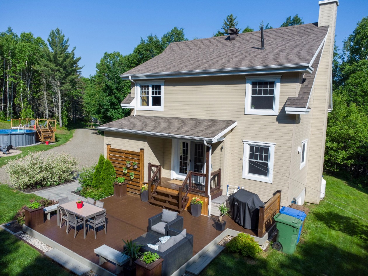 Terrasse — 6 Rg du Ruisseau-des-Frênes, La Malbaie