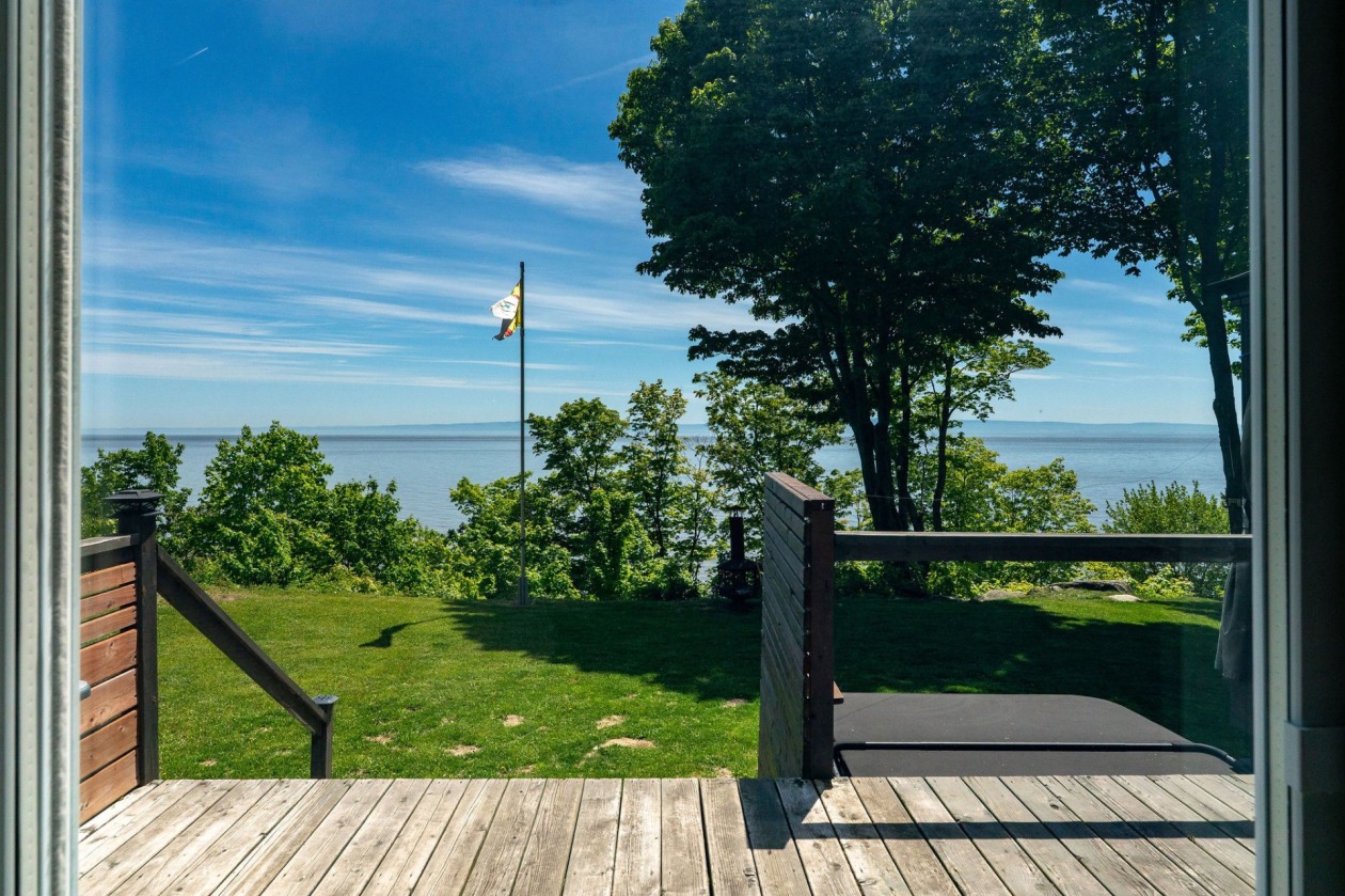 Terrasse — 495-1Z - 495-33Z, Petite-Rivière-Saint-François