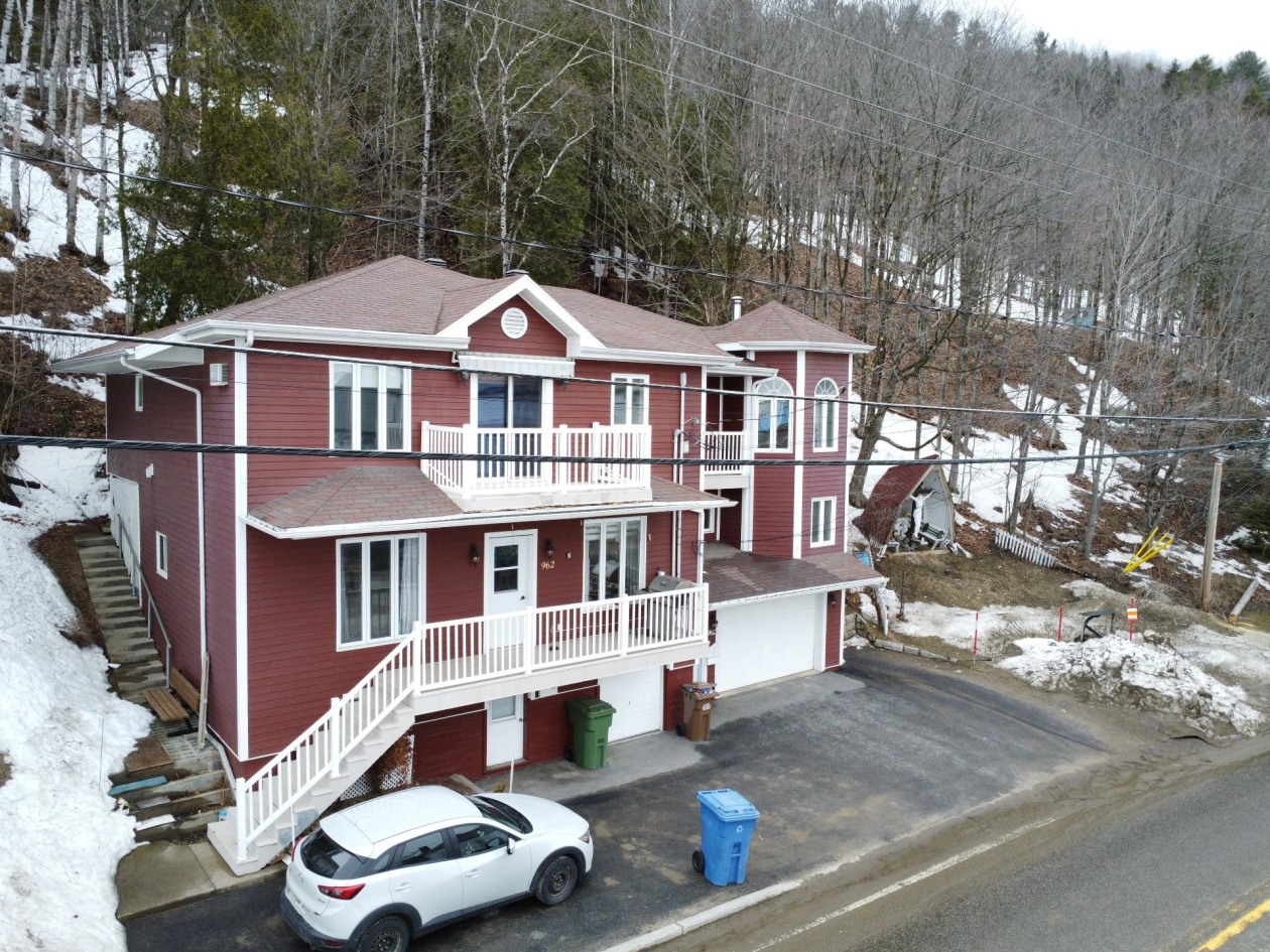 Façade — 962Z - 962BZ, Petite-Rivière-Saint-François
