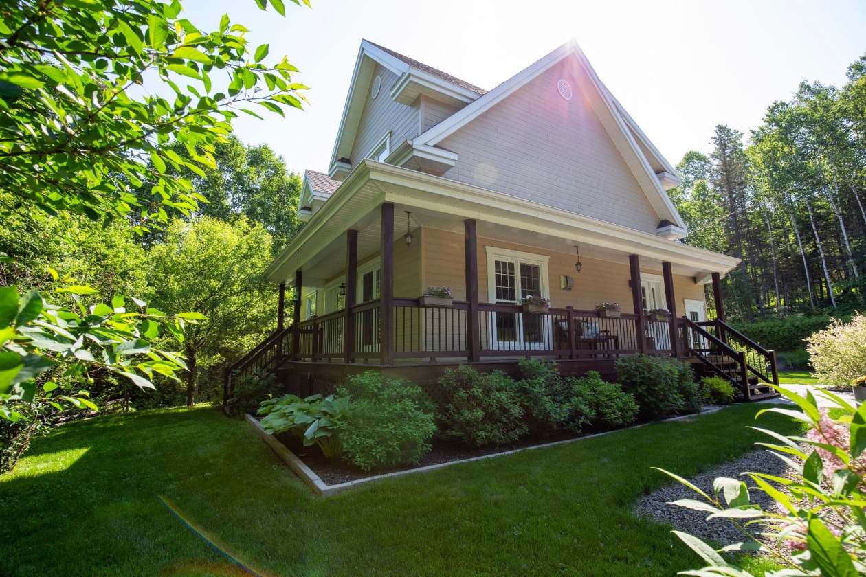 Façade — 6 Rg du Ruisseau-des-Frênes, La Malbaie