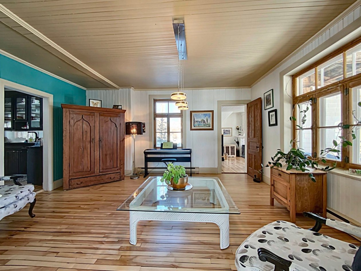 Salle familiale — 75 Ch. des Falaises, La Malbaie