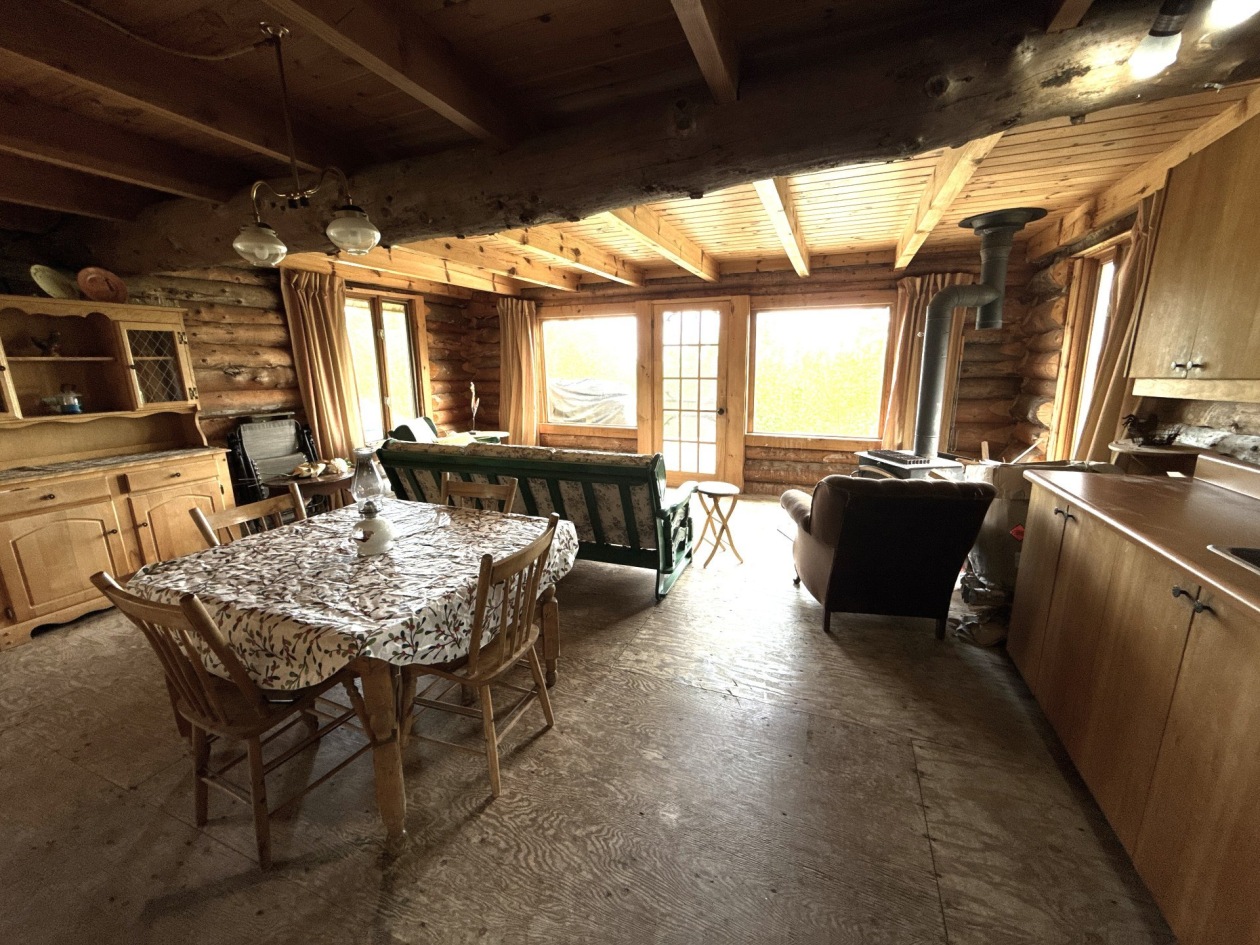 Salle à manger — 1 Rg St-Joseph, La Malbaie