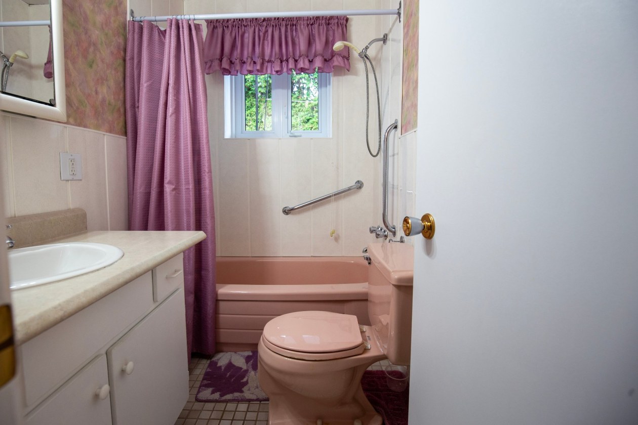 Salle de bains — 70 - 72 Rue Ste-Anne, Baie-Saint-Paul