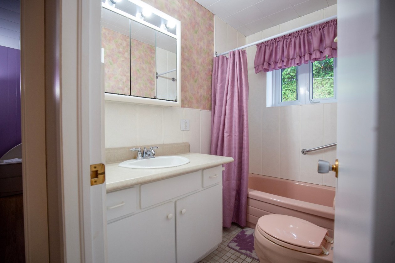 Salle de bains — 70 - 72 Rue Ste-Anne, Baie-Saint-Paul
