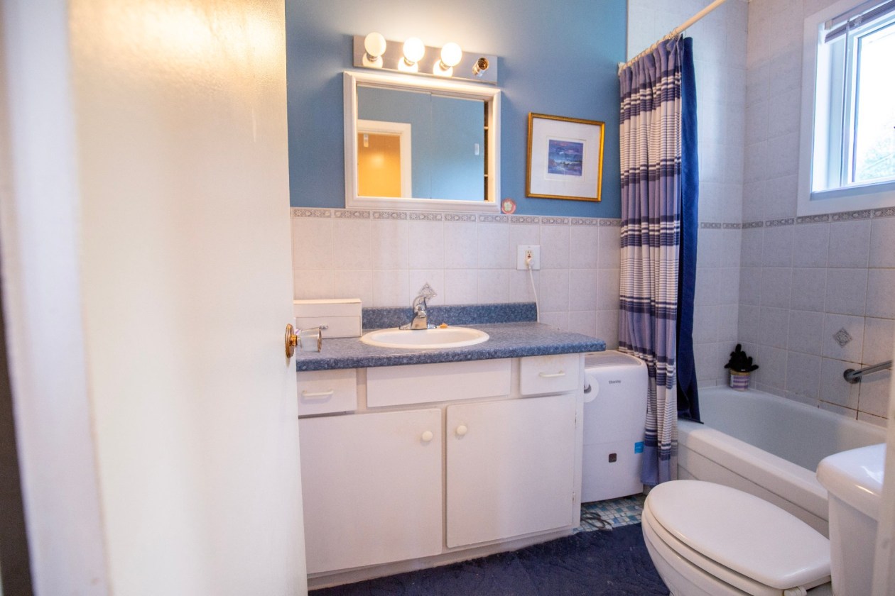 Salle de bains — 70 - 72 Rue Ste-Anne, Baie-Saint-Paul