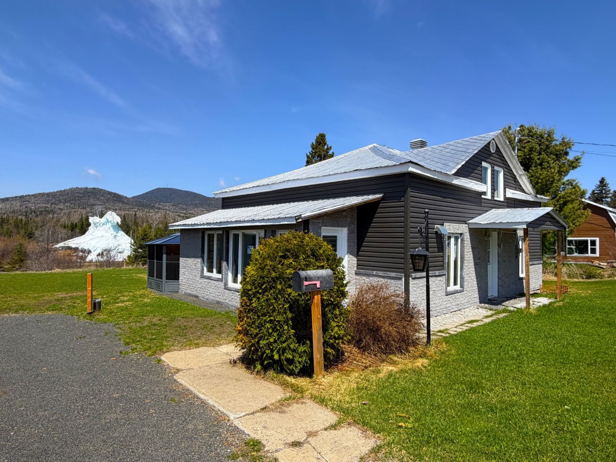 Façade — 543 Ch. des Loisirs, La Malbaie