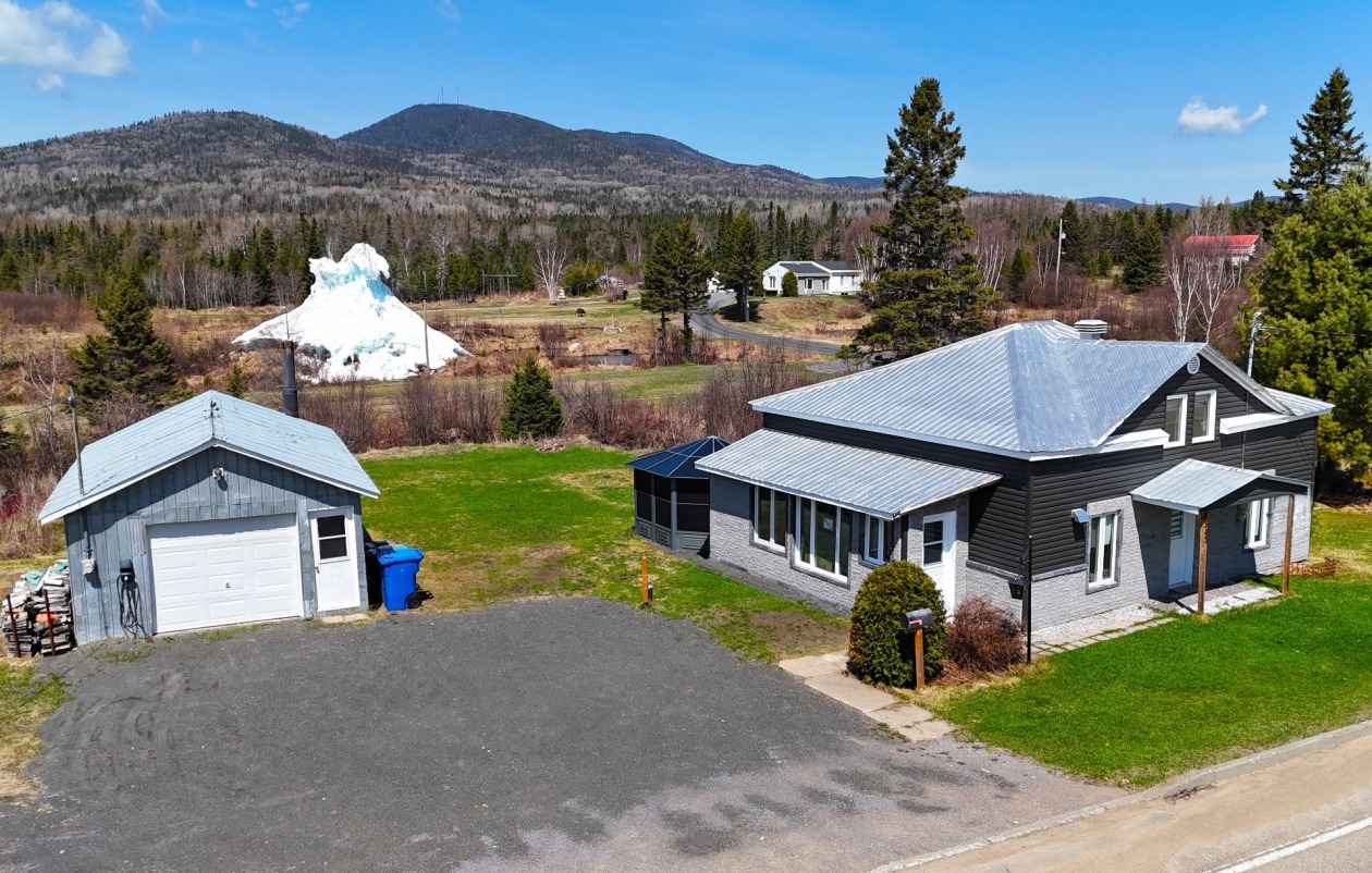Façade — 543 Ch. des Loisirs, La Malbaie