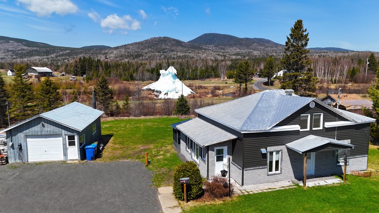 Façade — 543 Ch. des Loisirs, La Malbaie