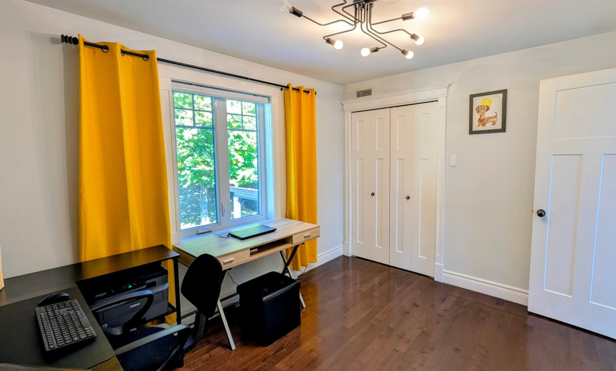 Chambre à coucher — 171 Rue de Lucerne, Sainte-Brigitte-de-Laval