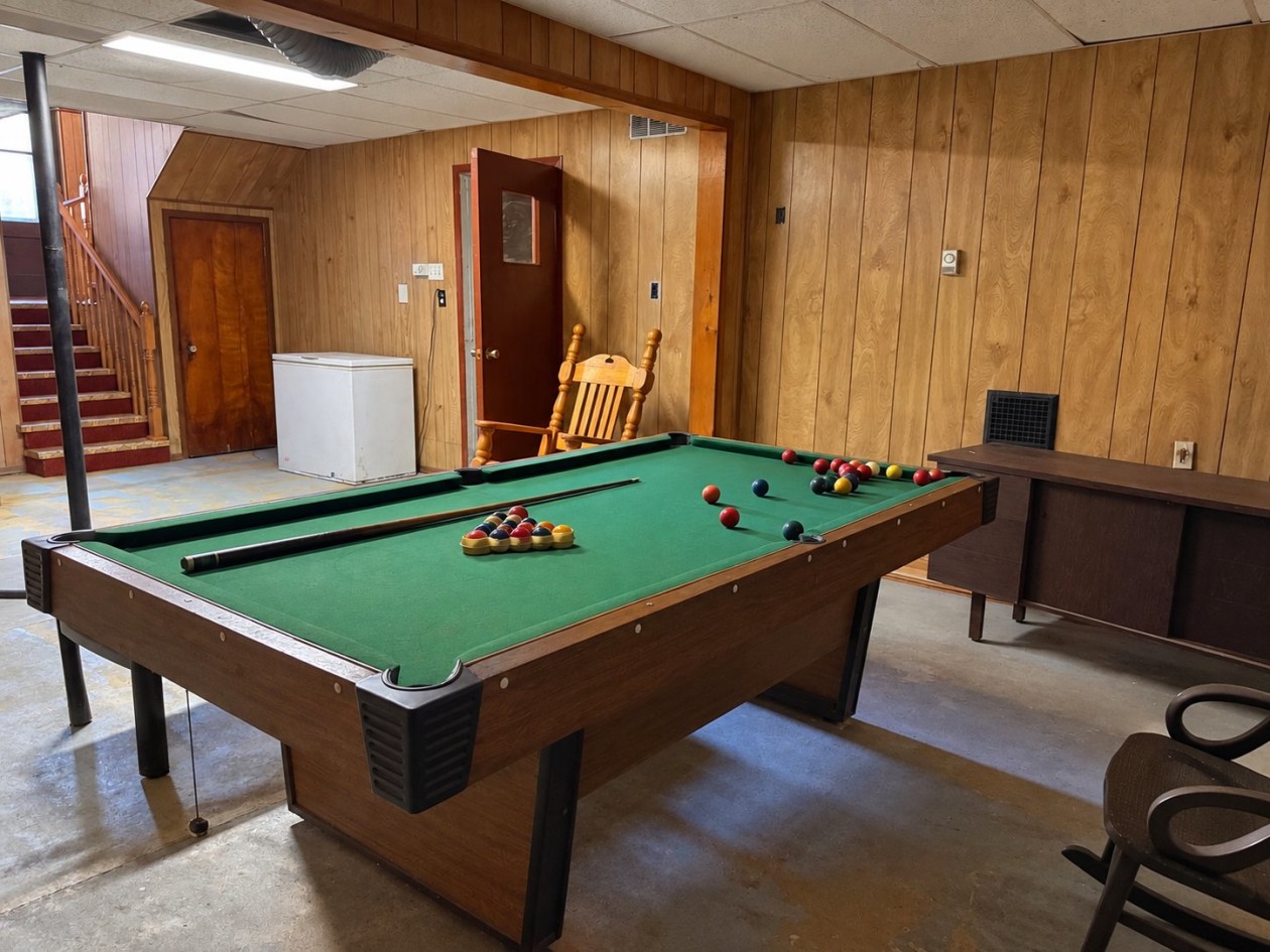 Salle familiale — 828 Rue Ste-Anne, Nominingue