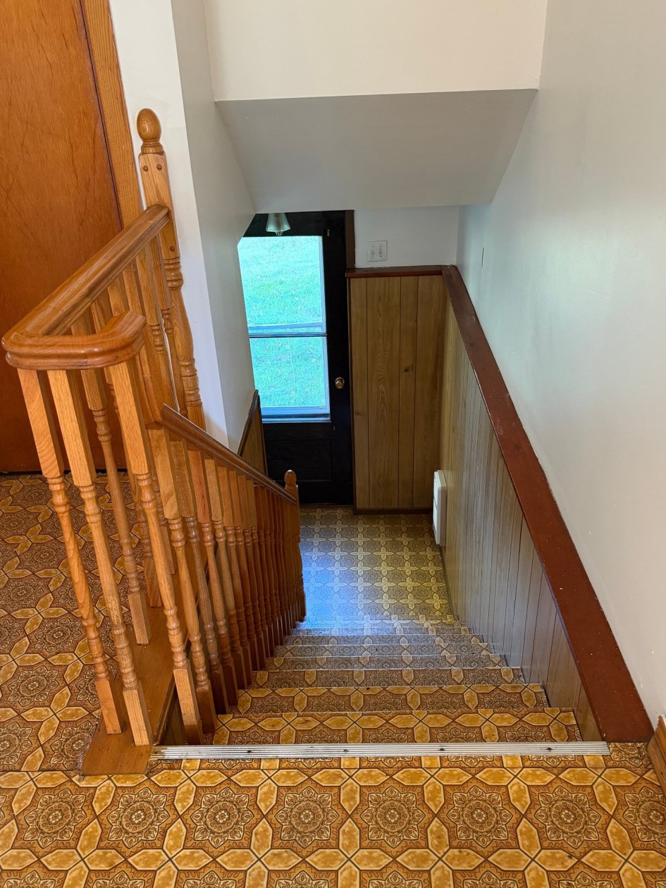Escalier — 828 Rue Ste-Anne, Nominingue