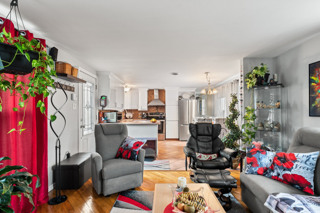 Salon — 3950 Boul. Sir-Wilfrid-Laurier, Longueuil