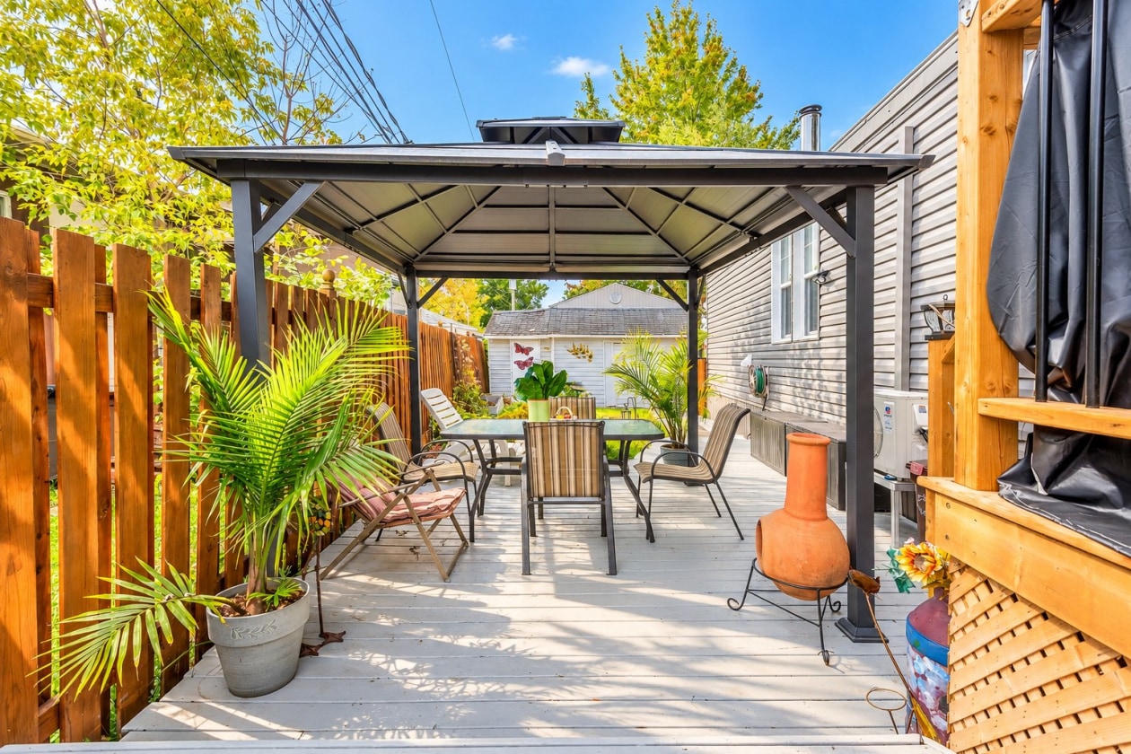 Terrasse — 3950 Boul. Sir-Wilfrid-Laurier, Longueuil