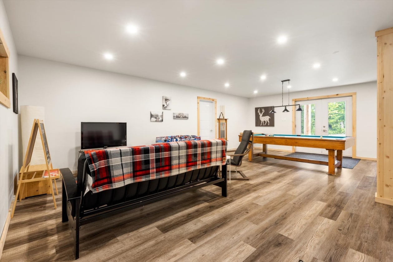Salle familiale — 4147 Route 155, Trois-Rives