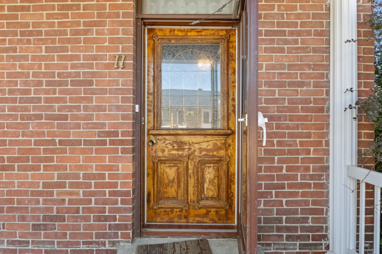 Entrée extérieure — 11 Rue Coulonge, Fort-Coulonge
