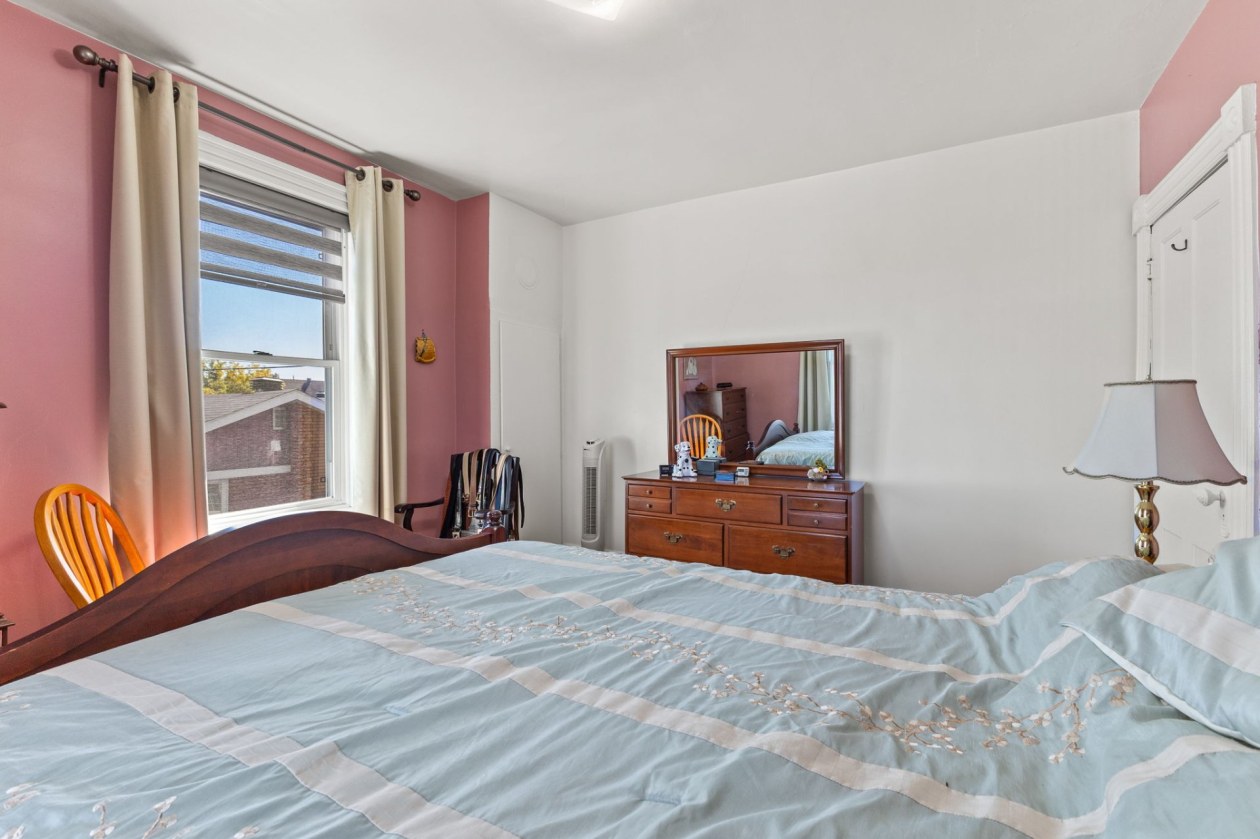 Chambre à coucher principale — 11 Rue Coulonge, Fort-Coulonge