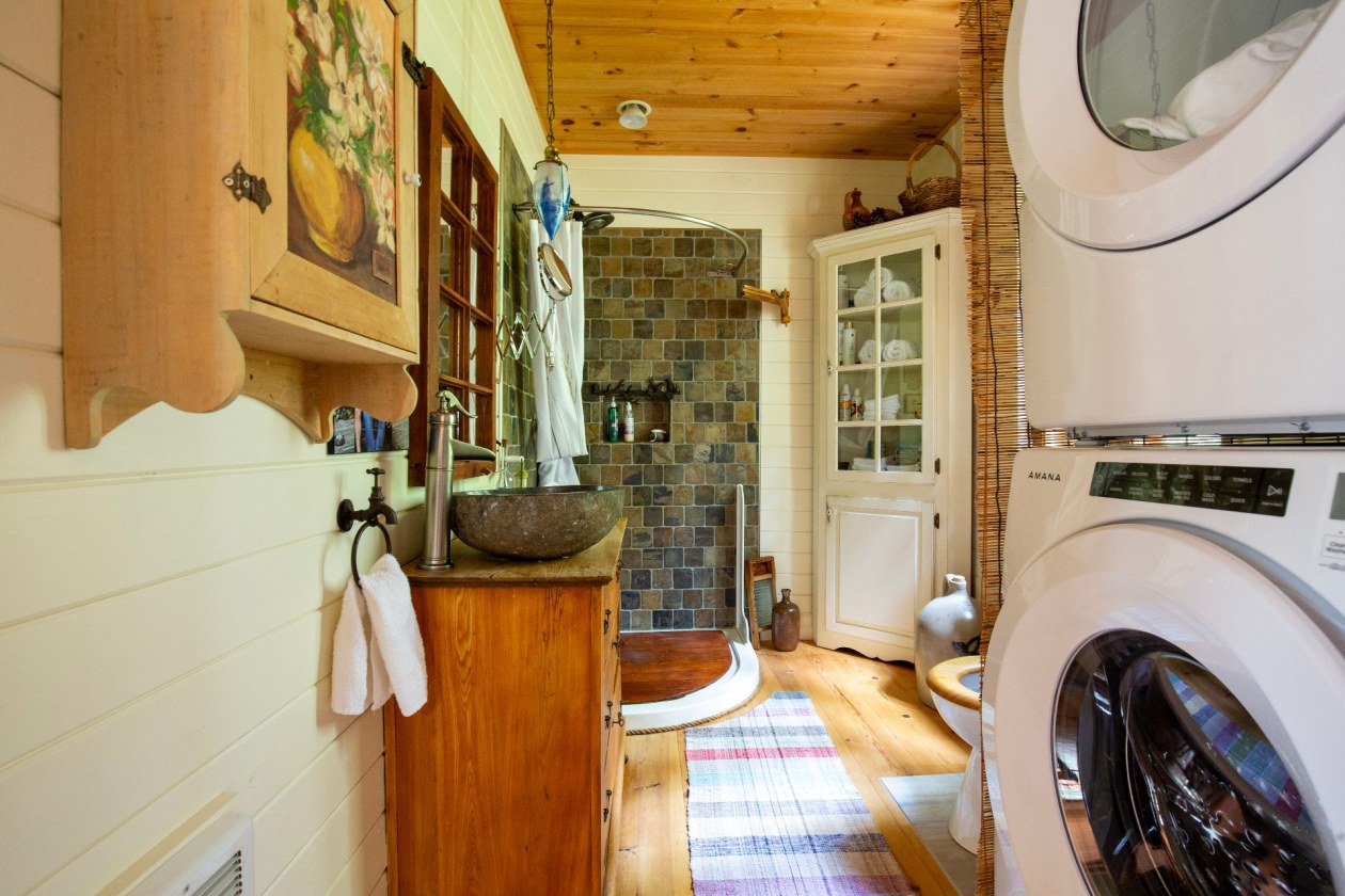 Salle de bains — 163 6e Rang, Saint-Hilarion