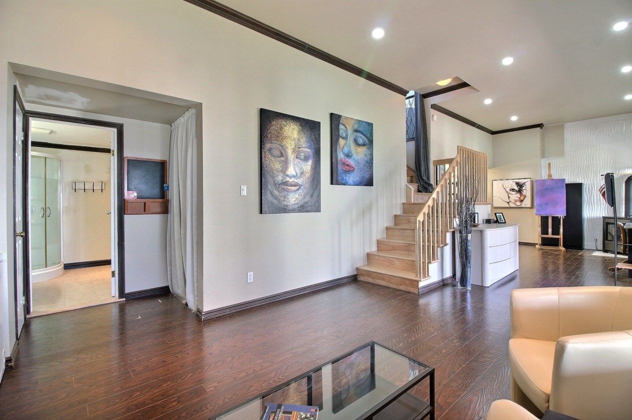 Salon — 358 Boul. Pabos, Chandler