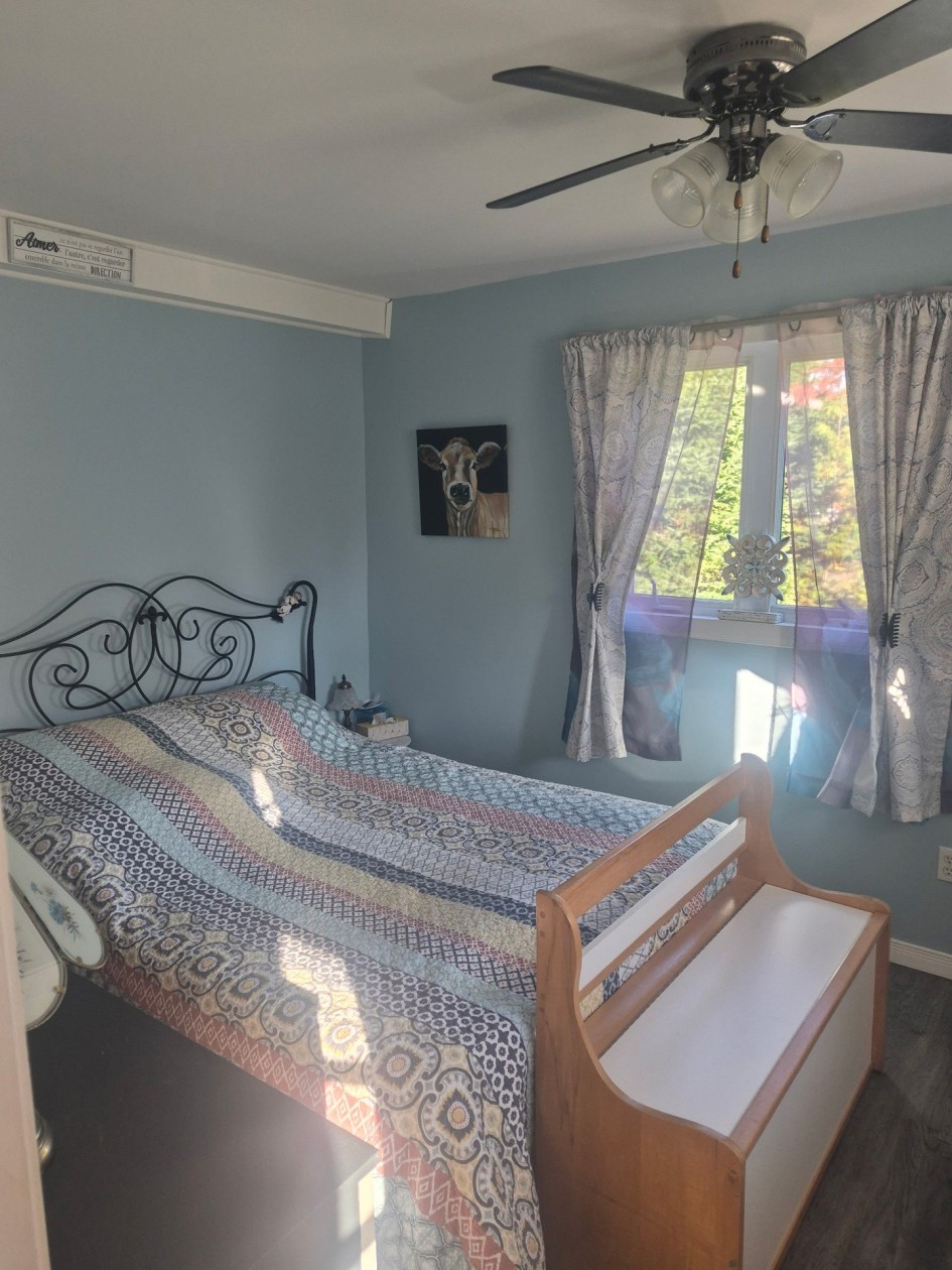 Chambre à coucher principale — 210 Rue Caillé, Saint-Lucien
