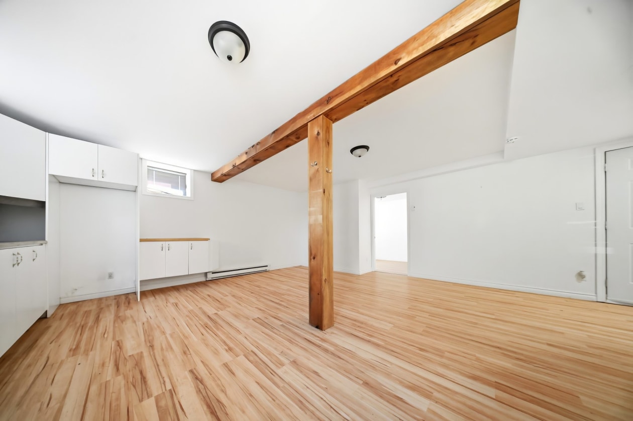 Logement — 15 - 15C Rue St-Jean-Baptiste, L'Anse-Saint-Jean