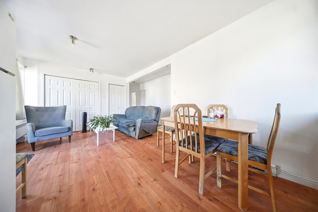 Logement — 15 - 15C Rue St-Jean-Baptiste, L'Anse-Saint-Jean