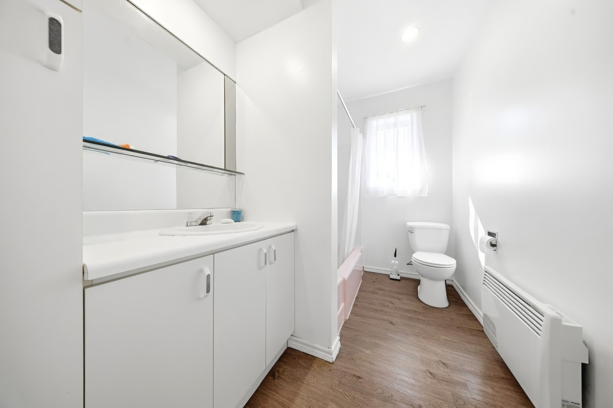 Logement — 15 - 15C Rue St-Jean-Baptiste, L'Anse-Saint-Jean