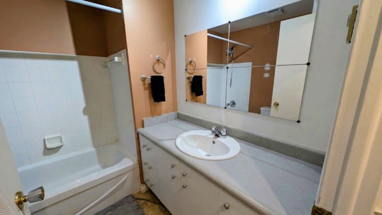 Salle de bains — 997 Rue de la Pénombre, Québec