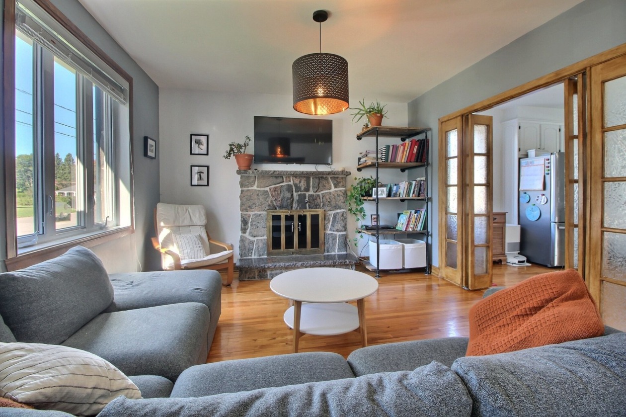 Salon — 175 Rue du Site-Perreault, Shawinigan