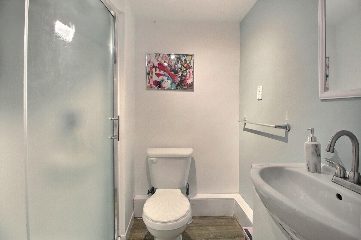 Salle de bains — 175 Rue du Site-Perreault, Shawinigan