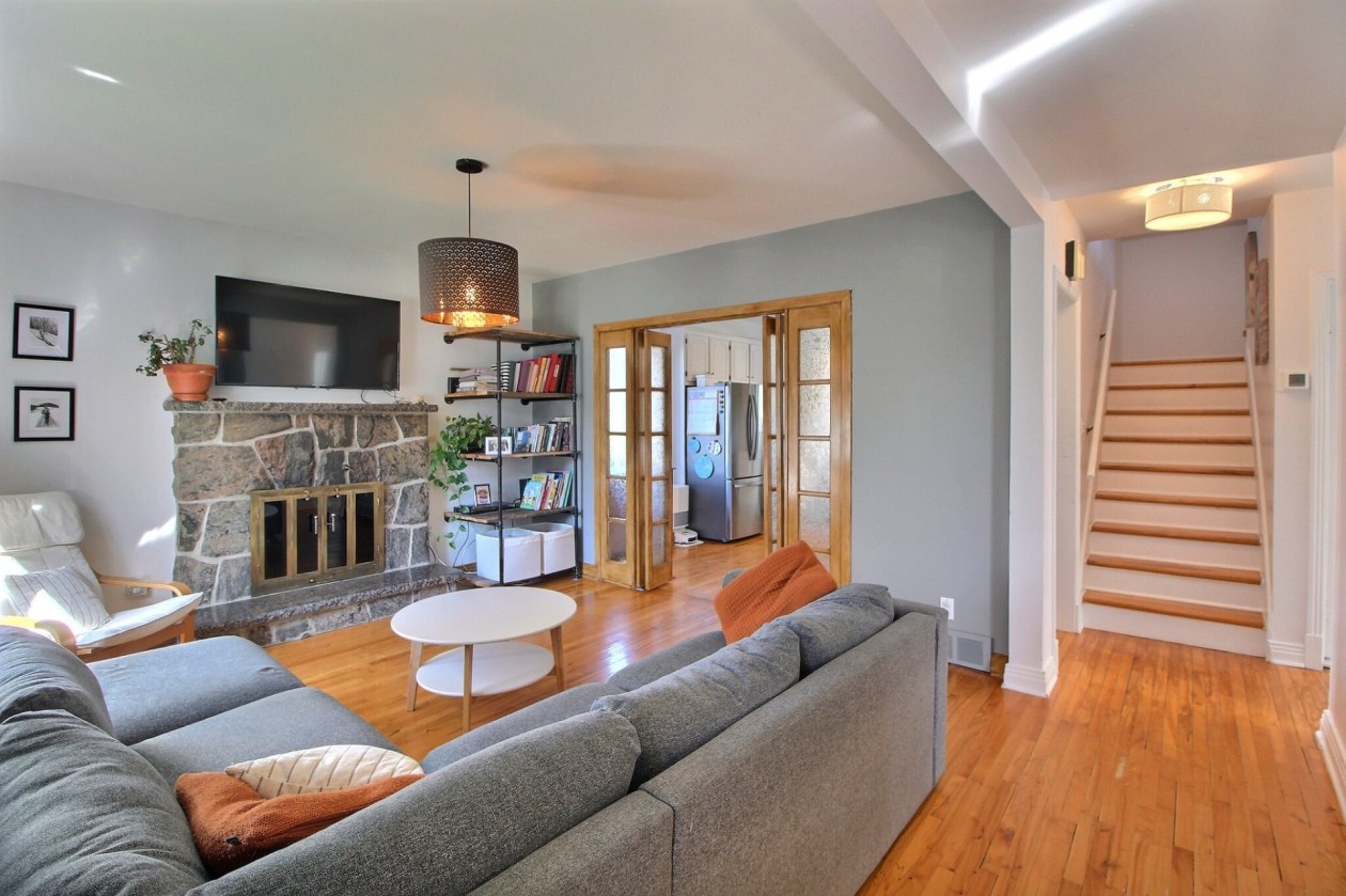 Salon — 175 Rue du Site-Perreault, Shawinigan