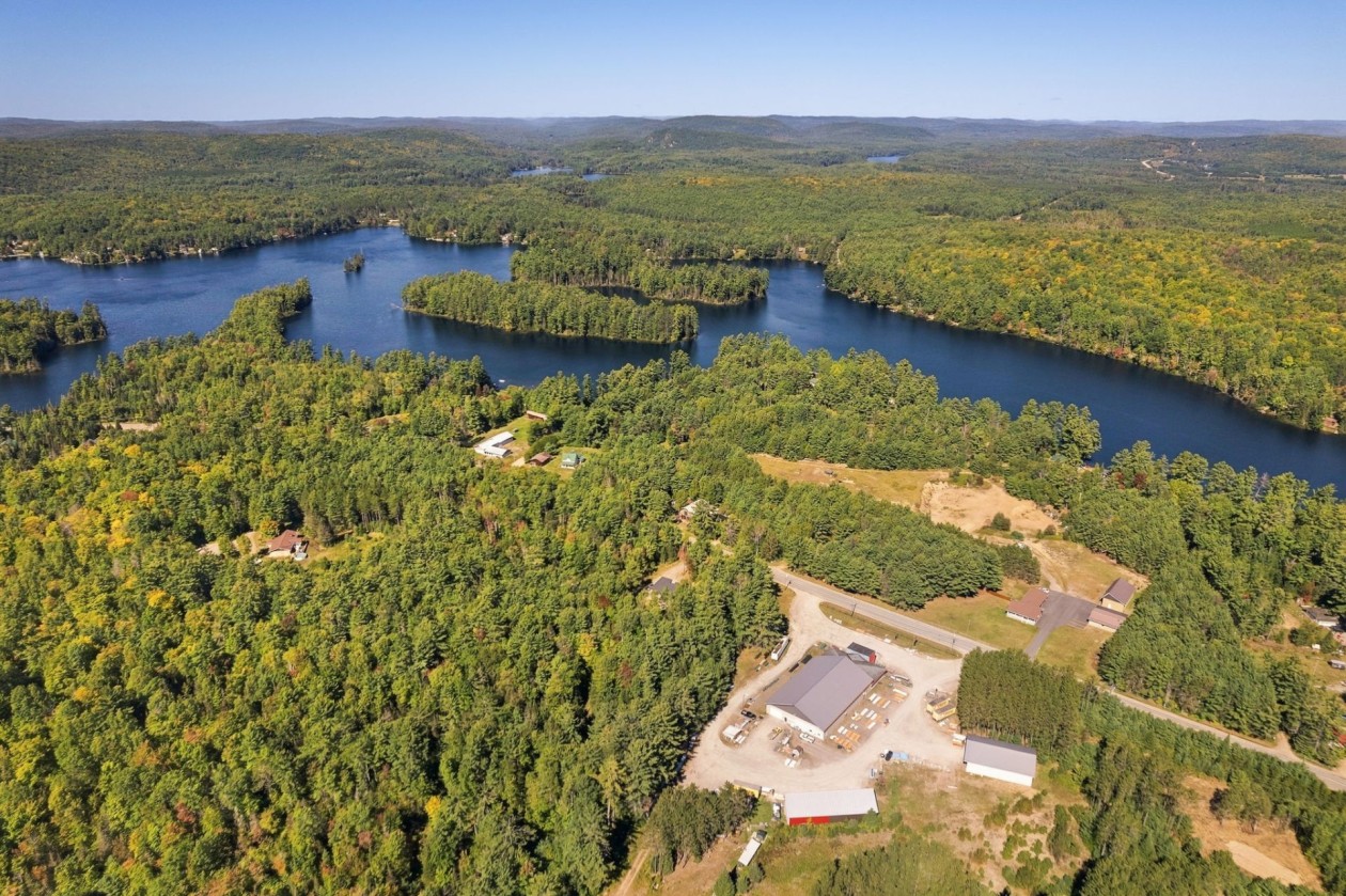 Vue d'ensemble — 132 Route 303, Otter Lake