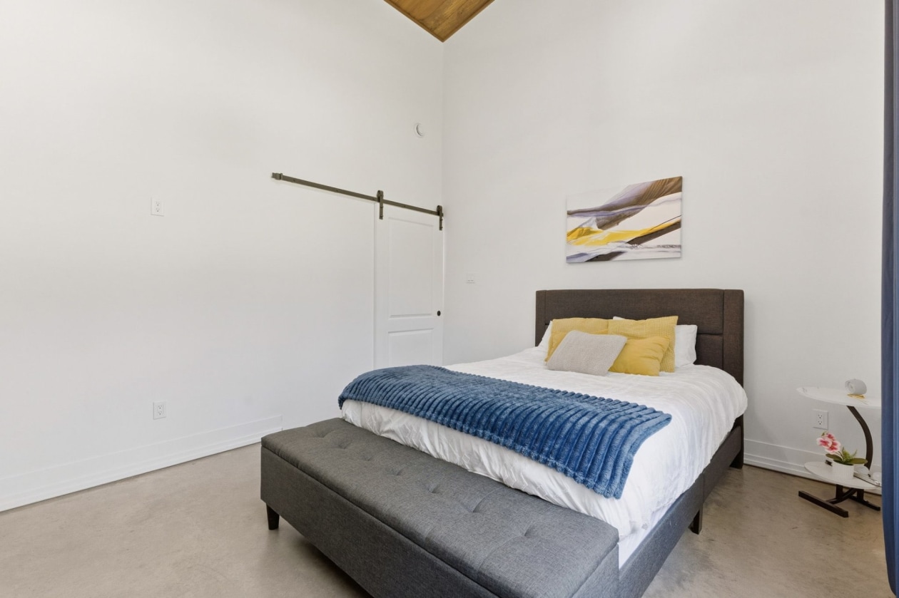 Chambre à coucher principale — 132 Route 303, Otter Lake
