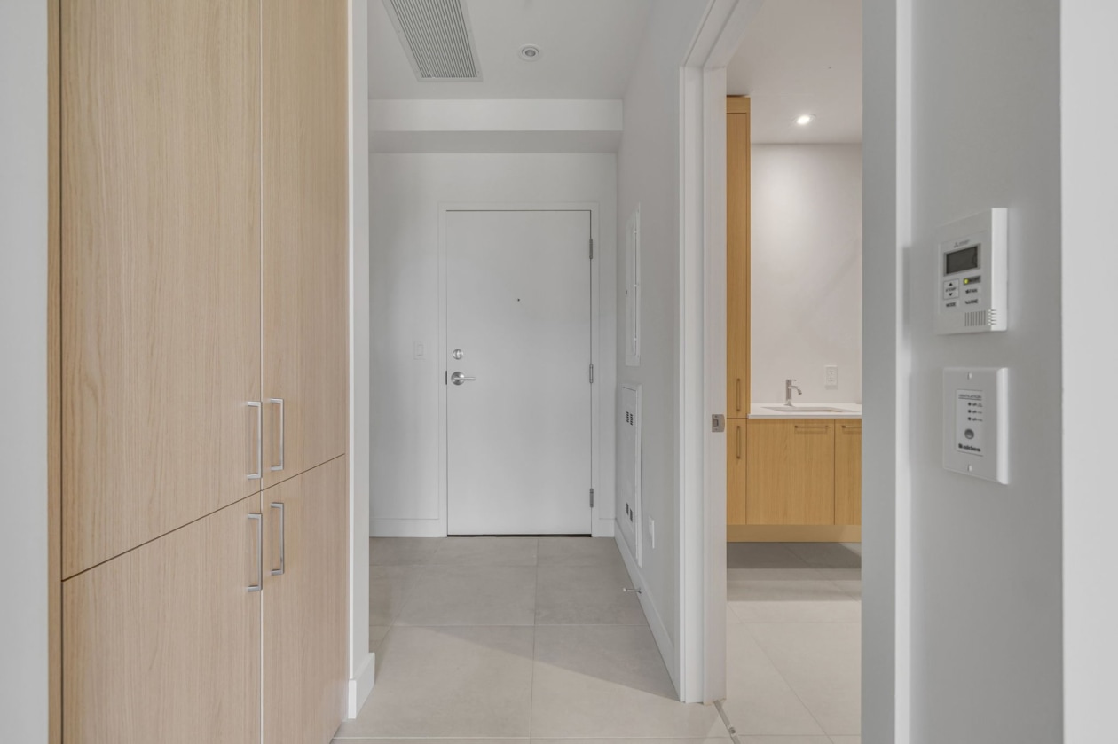 Corridor — 1300 Av. de Germain-des-Prés, Québec