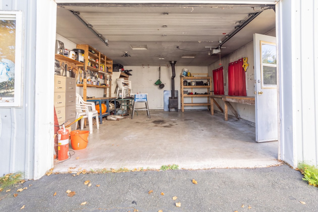 Garage — 685 Rue Ste-Cécile, Saint-Boniface