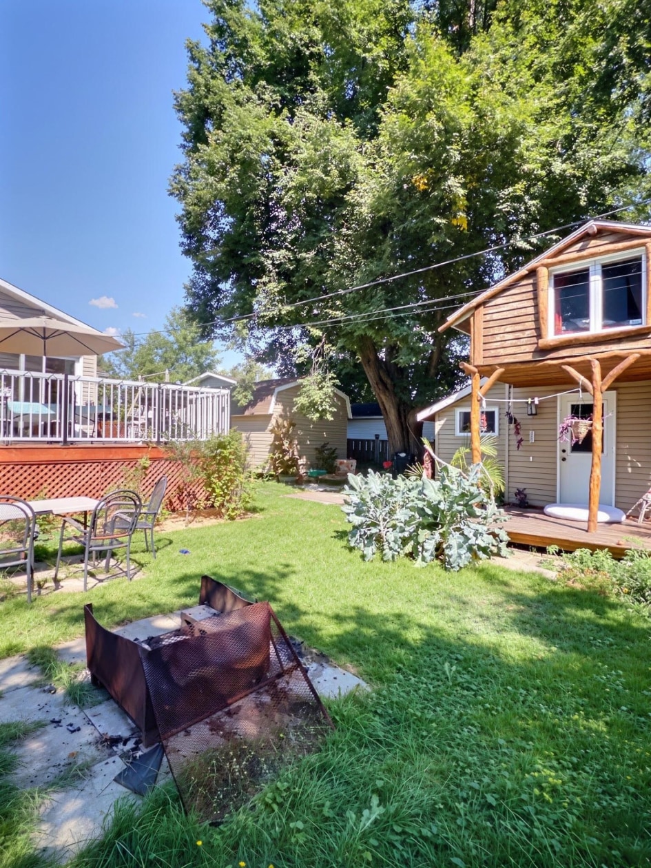 Cour — 6005 Rue Lacoursière, Trois-Rivières