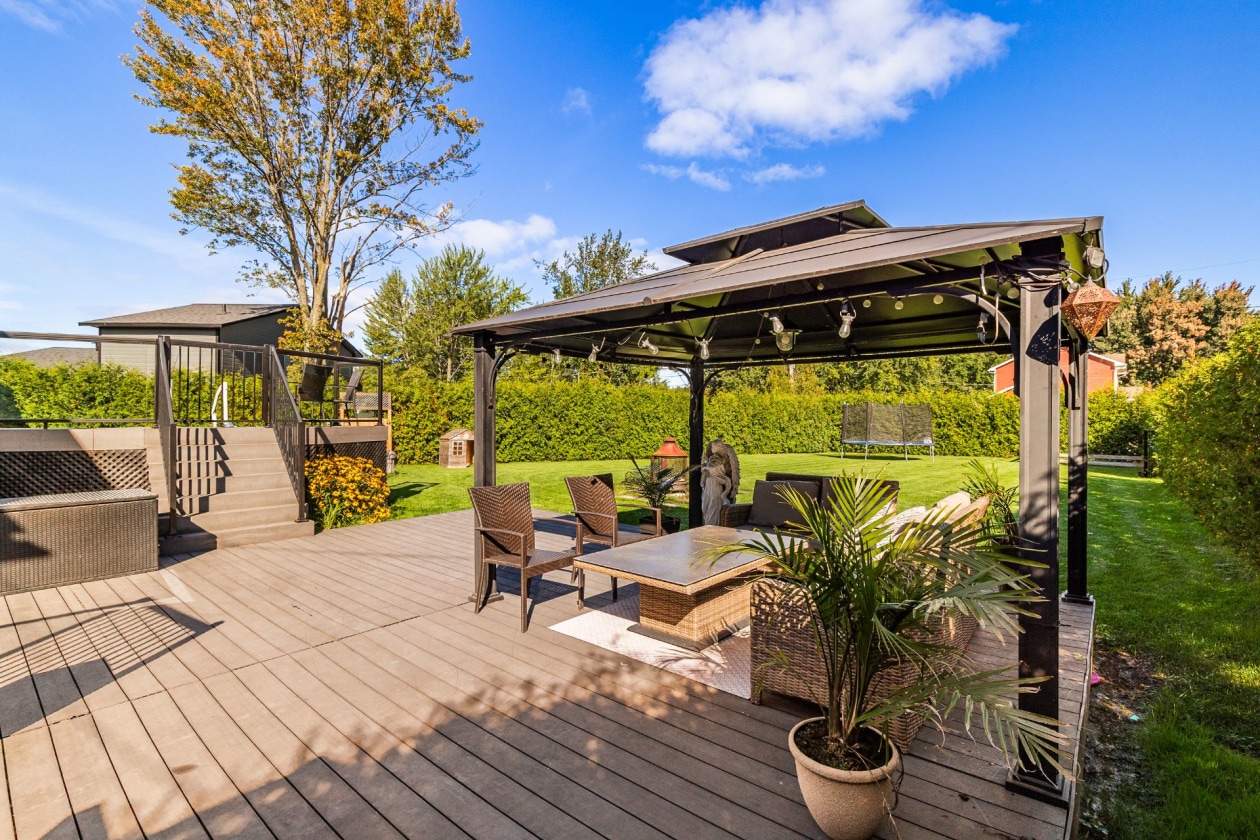 Terrasse — 2095 Rue Richelieu, Saint-Marc-sur-Richelieu