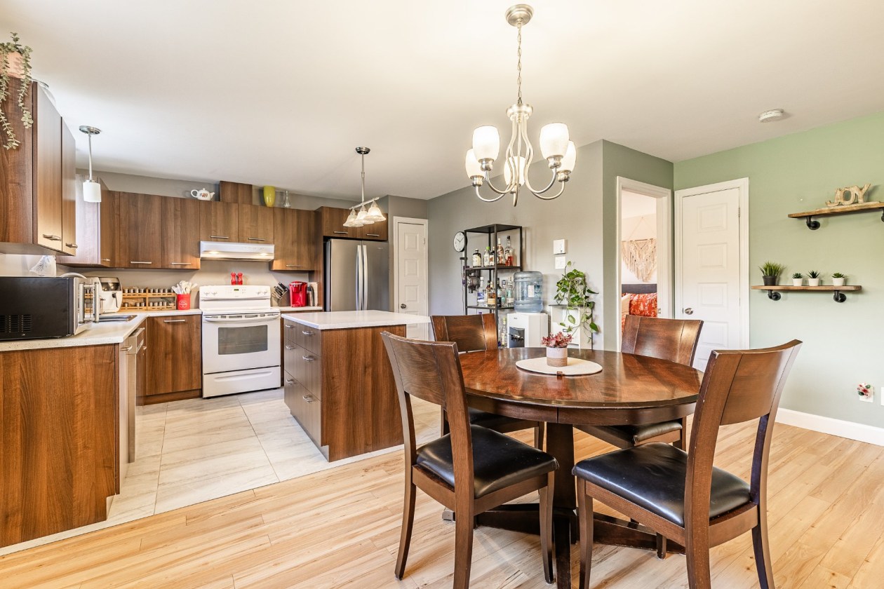 Salle à manger — 2095 Rue Richelieu, Saint-Marc-sur-Richelieu