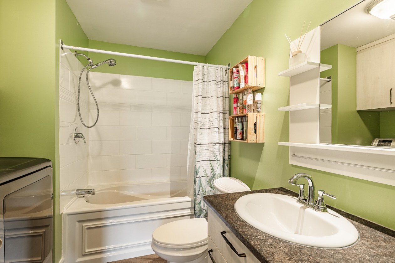 Salle de bains — 2095 Rue Richelieu, Saint-Marc-sur-Richelieu