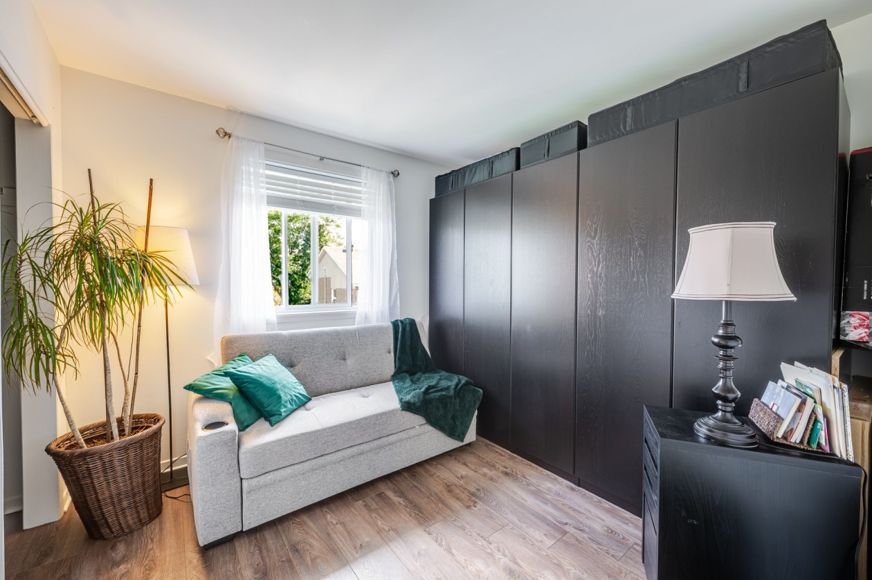 Chambre à coucher — 85 Rue Beauchemin, La Prairie