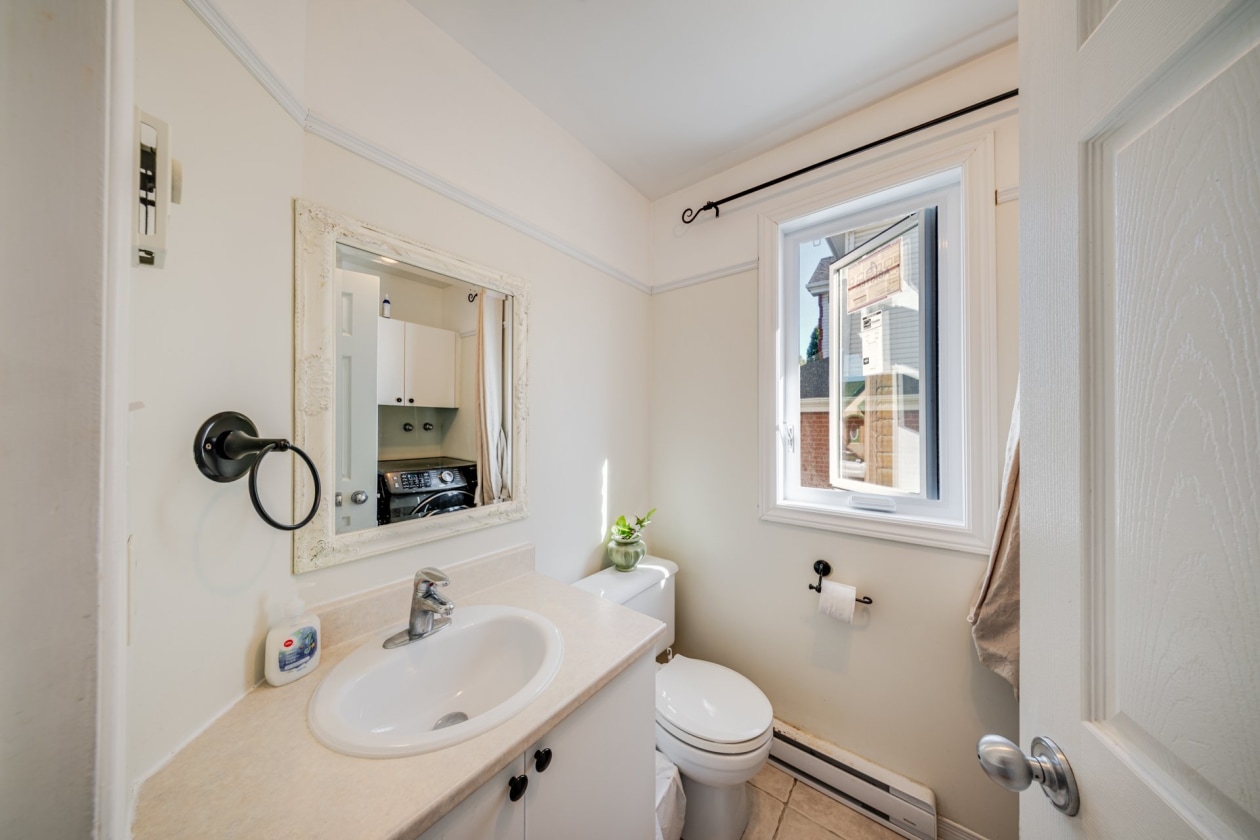 Salle d'eau — 125 Rue Paradis, La Prairie