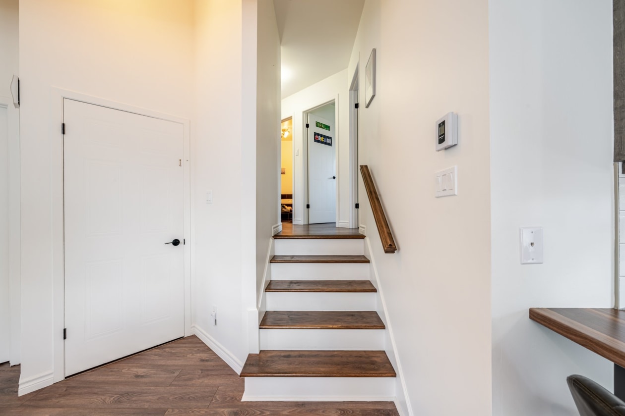 Escalier — 85 Rue Beauchemin, La Prairie