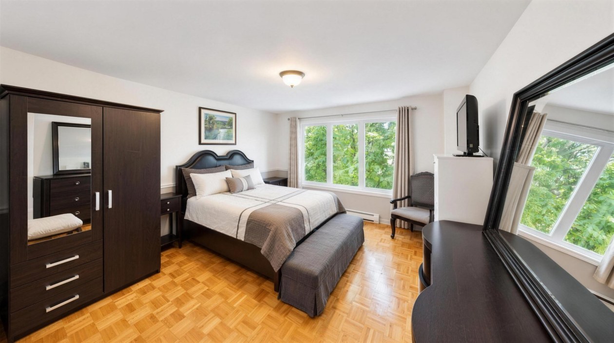 Chambre à coucher principale — 125 Rue Paradis, La Prairie