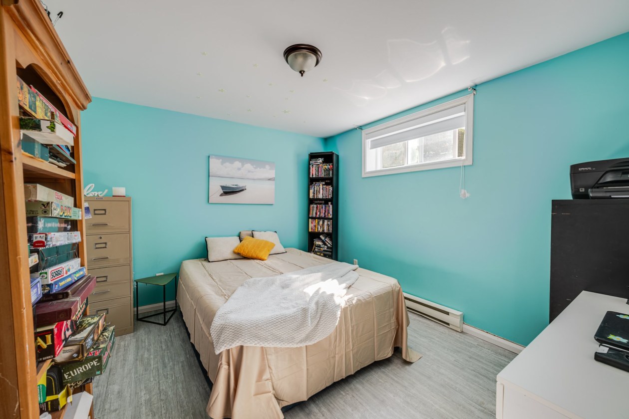 Chambre à coucher — 125 Rue Paradis, La Prairie