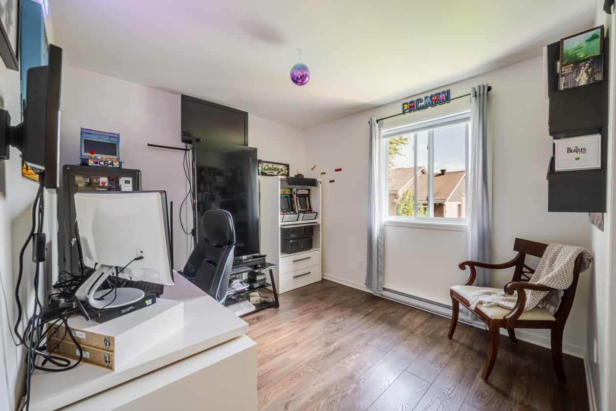 Chambre à coucher — 85 Rue Beauchemin, La Prairie