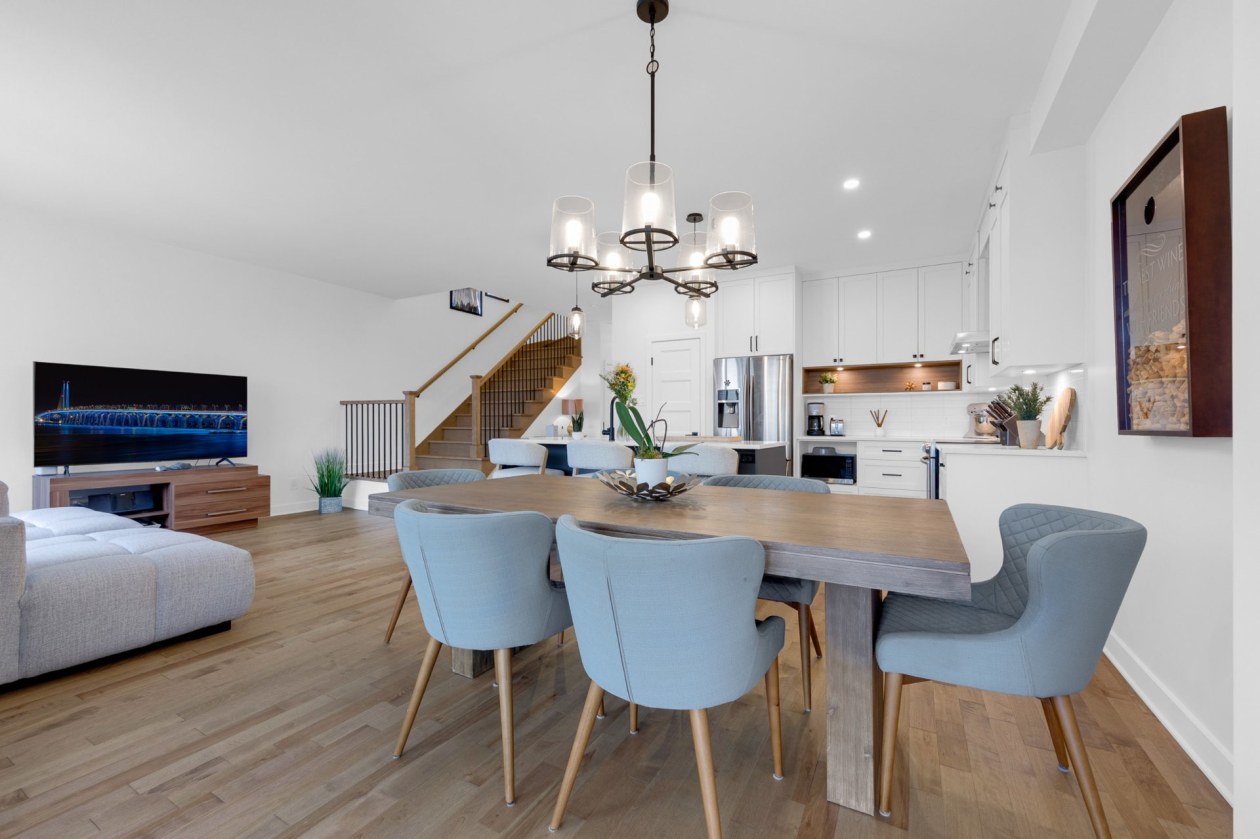 Salle à manger — 10878 Rue du Caribou, Mirabel