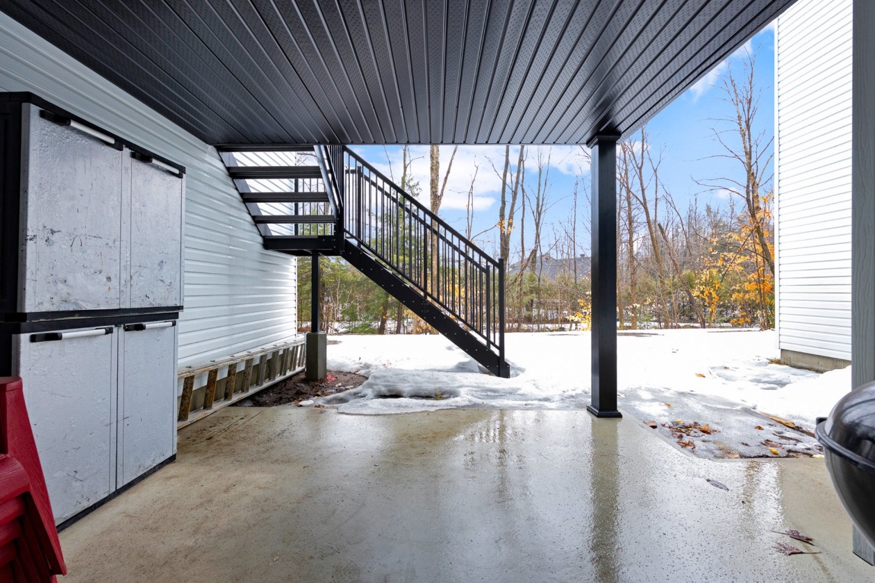 Balcon — 10878 Rue du Caribou, Mirabel